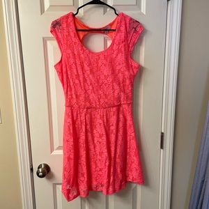 Women’s Size Large Pink Dress